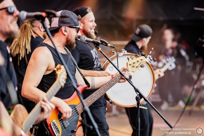 2026-08-01-32-Pol-and-Rock-Orkiestra-Heľenine-Oči