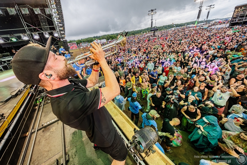2026-08-01-32-Pol-and-Rock-Orkiestra-Heľenine-Oči