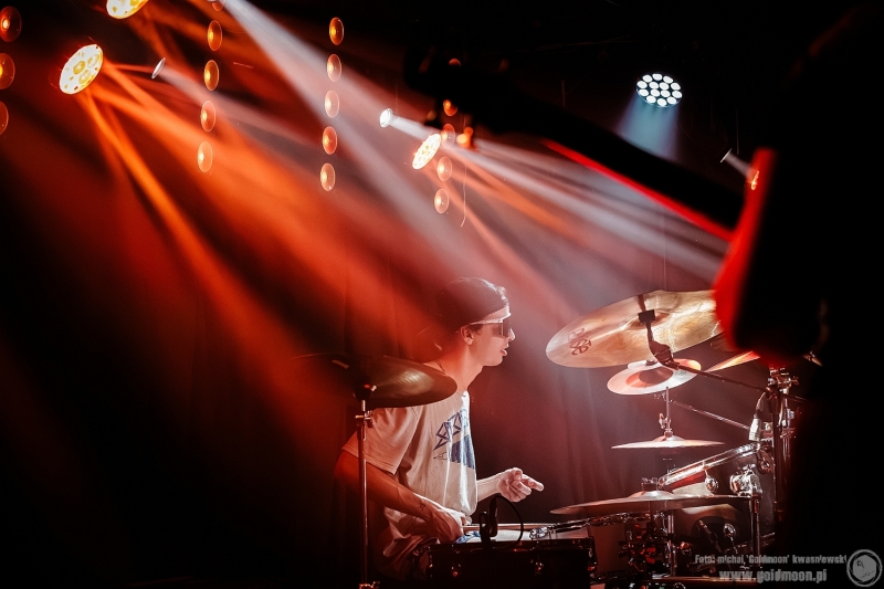 2026-08-14-Każdy-Gra-Inaczej-Koncert-charytatywny-Kamień-do-ogórków